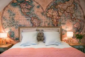 Φωτογραφία από το άλμπουμ του Les Dames de Nage σε Grand-Champ +54 φωτογραφίες