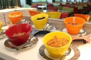 Makanan di atau berdekatan hotel