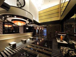 Lobby o reception area sa APA Hotel Nagoya Sakae Kita
