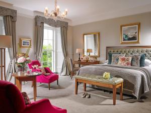 Ένα ή περισσότερα κρεβάτια σε δωμάτιο στο Actons Hotel Kinsale
