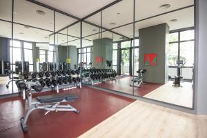 Fitness centrum a/nebo fitness zařízení v ubytování The Mews KLCC by Plush