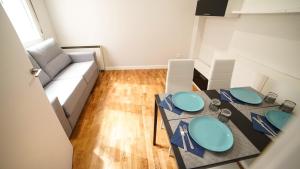 Część wypoczynkowa w obiekcie Apartments Madrid Principe 2