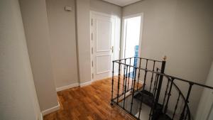 Zdjęcie z galerii obiektu Apartments Madrid Principe 2 w Madrycie