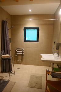 Ванная комната в Boisrouge