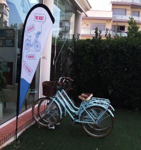 Jazda na bicykli v okolí ubytovania Hotel & Apartaments Thalassa Sport & Spa