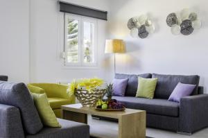 אזור ישיבה ב-Talos Luxury Suites