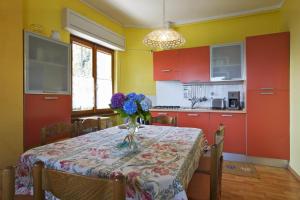 Kuchyňa alebo kuchynka v ubytovaní Casa Bougainville