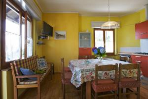 Kuchyňa alebo kuchynka v ubytovaní Casa Bougainville
