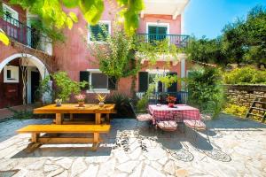 Gallery image of Liofyto Apartments in Laganas