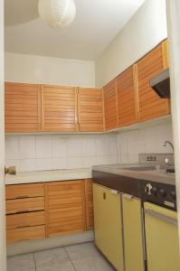 Kuchyň nebo kuchyňský kout v ubytování Departamentos Providencia J&M