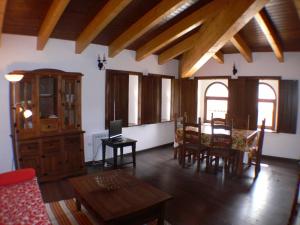 Гостиная зона в 1g CASA DE LOS FERNANDEZ RAJO +2 фотографии