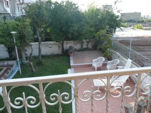 Balkón nebo terasa v ubytování Garden House Ercolano