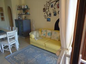 Ruang duduk di Residence Perlacea