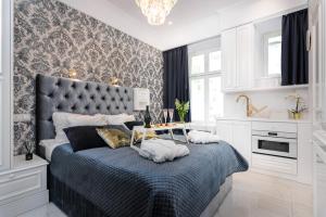 Posteľ alebo postele v izbe v ubytovaní Golden Fish - New Apartment - Old Town