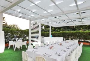 En restaurang eller annat matställe på San Paolo Palace Hotel