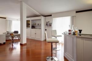 Кухня или мини-кухня в Meliá Milano
