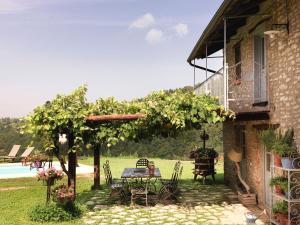 Gallery image of Cascina Facelli - Luxury Country House in Bossolasco