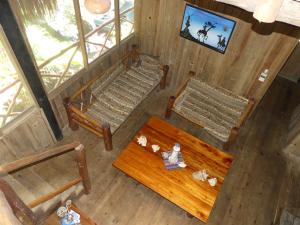 Μια τηλεόραση ή/και κέντρο ψυχαγωγίας στο Hotel Kangaroo y Restaurante