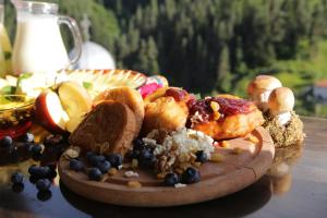 Gallery image of Family hotel Valchanovata Kashta in Fotinovo