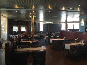 Restaurant o un lloc per menjar a Finlandia Hotel Fooninki