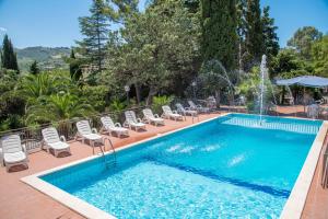 Bazén v ubytování Hotel Eden nebo v jeho okolí
