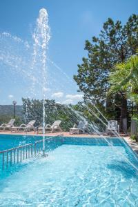 Bazén v ubytování Hotel Eden nebo v jeho okolí