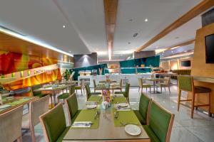 Restaurace v ubytování Al Khoory Executive Hotel, Al Wasl