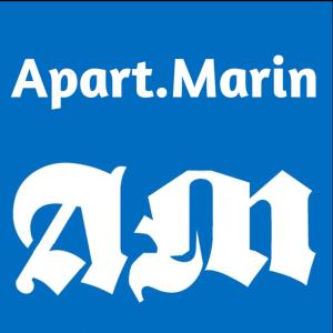 una imagen del logotipo de abril en ApartMarin, en Trogir