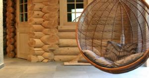 Khu vực ghế ngồi tại MONTAFONLodge