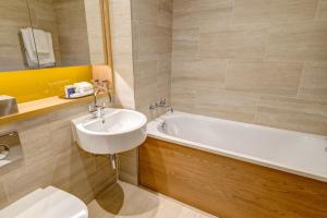 Bilik mandi di Apex Grassmarket Hotel