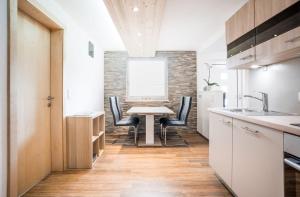 Kuchyň nebo kuchyňský kout v ubytování Ferienwohnung Hilber