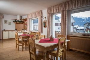 Nespecifikovaný výhled na hory nebo výhled na hory při pohledu z bed and breakfast