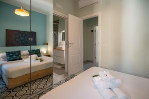 A bed or beds in a room at Sea Station