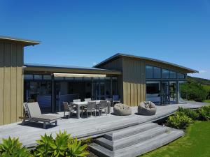 Gallery image of Cliff House in Whangarei Heads