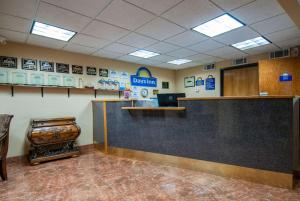 a waiting room at a hospital with a luggage counter at Days Inn by Wyndham Pauls Valley in Pauls Valley