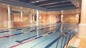 Bazén v ubytování Seorak Pine Resort nebo v jeho okolí