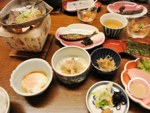 Makanan di atau di tempat lain dekat ryokan