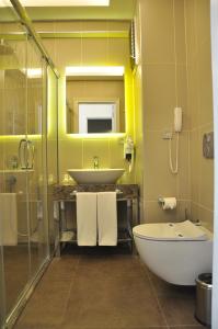Koupelna v ubytování Centrum Suites İstanbul + 32 fotografií