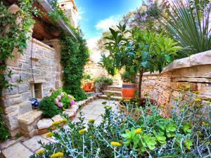 Zahrada ubytování Villa Kos Murter Apartments