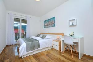 Postel nebo postele na pokoji v ubytování Villa Kami - 4 stars villa, Heated pool