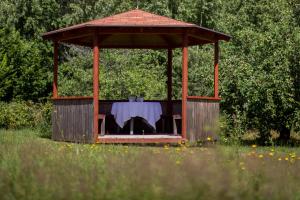Zahrada ubytování Lauku māja "Zvejnieki" + 5 fotografií