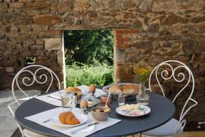 Opsi sarapan yang tersedia untuk tamu di Chambres d'Hôtes Maison Balady