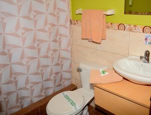 Vannituba majutusasutuses Hostal Terra 4 - EL LABRADOR