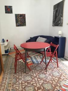 A seating area at Al Baglio low cost
