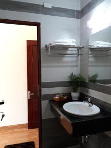 Phòng tắm tại Tam Coc Family Friendly Homestay