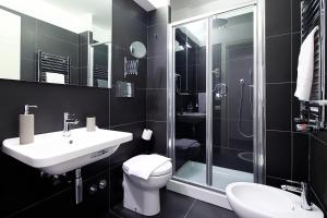 Gallery image of NearHome Smart Suites Guest House in Rome