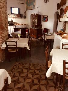 En restaurant eller et andet spisested på Il Portico Guesthouse