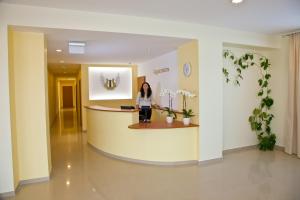 The lobby or reception area at Hotel Angelas