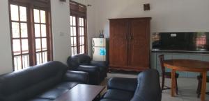 Gallery image of I & I Hostel in Mirissa