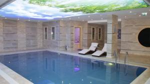 Majoituspaikassa Dodo Hotel Spa Old City tai sen lähellä sijaitseva uima-allas